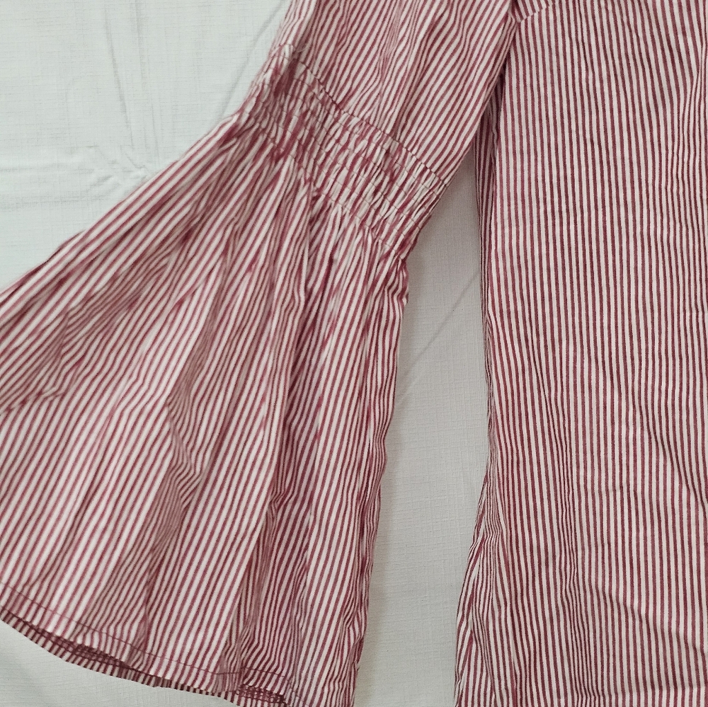 Red Pinstripe Blouse M Solitaire - Picture 5 of 8